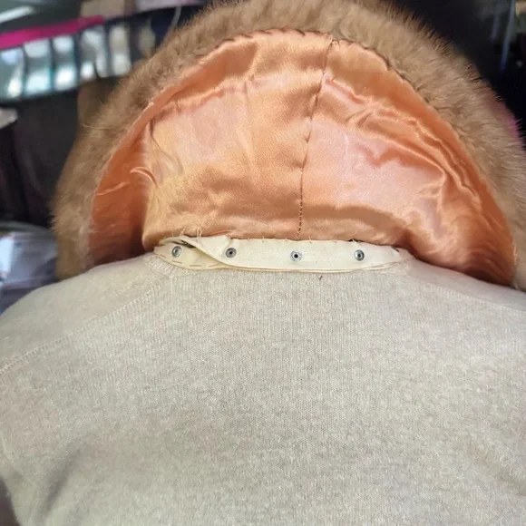 Luxurious Beige vintage real mink and cashmere Women's sweater cardigan - Picture 3 of 13